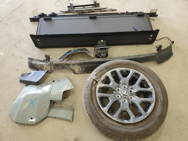 2025 TOYOTA TUNDRA CRE 5TFNA5EC1SX037863