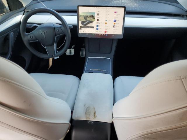 2024 TESLA MODEL Y 7SAYGDEF4RF185996
