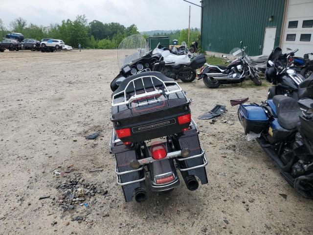 2011 HARLEY-DAVIDSON FLHTCU - 1HD1FC416BB674022