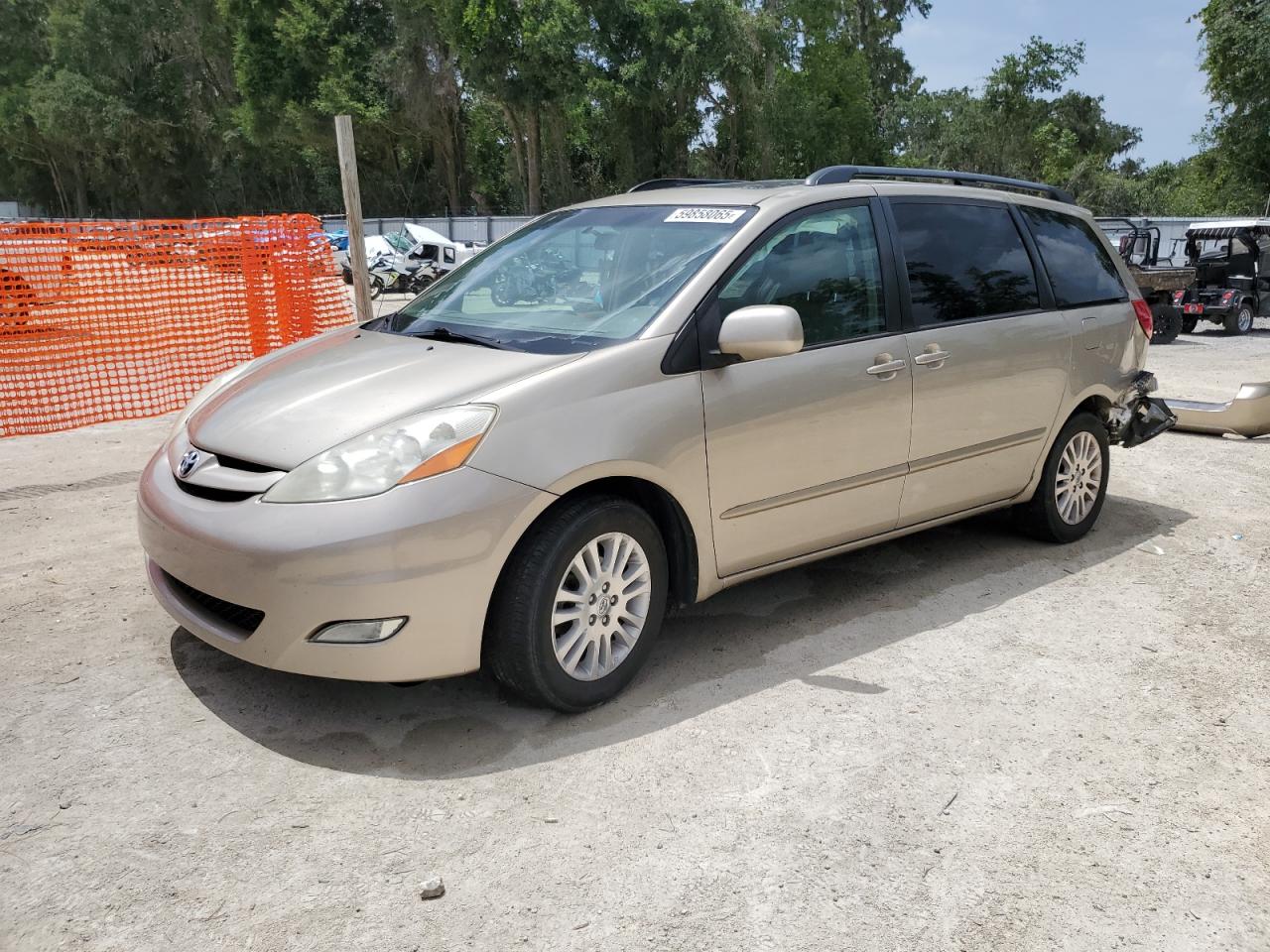 TOYOTA SIENNA XLE