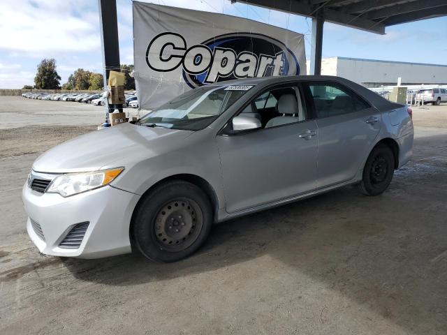 TOYOTA CAMRY BASE