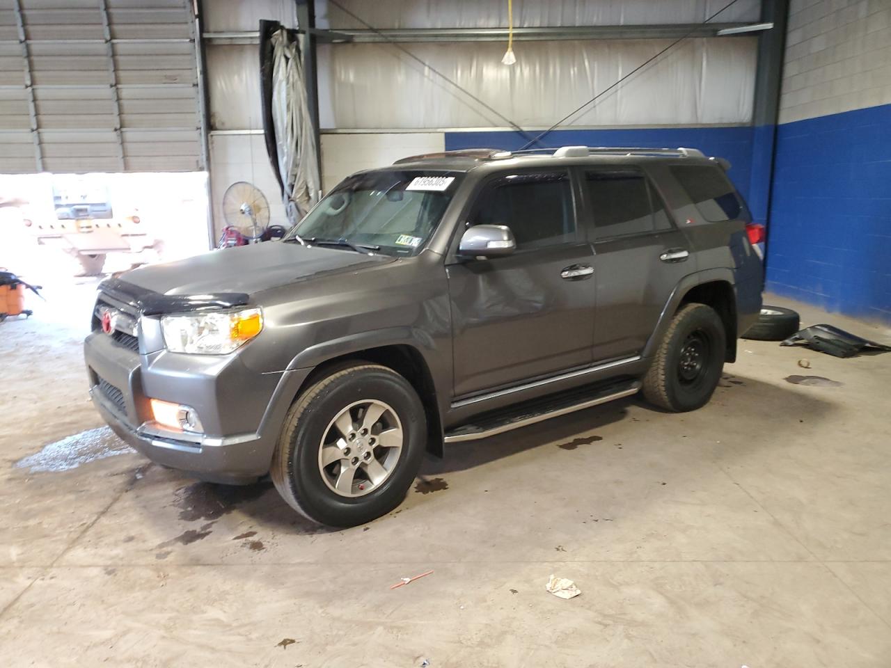 TOYOTA 4RUNNER SR5