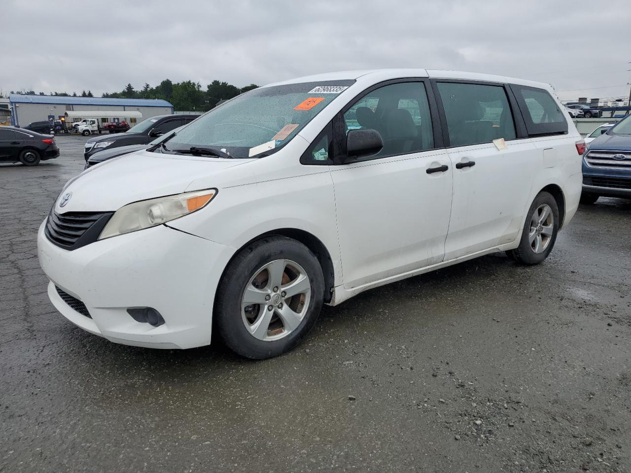TOYOTA SIENNA