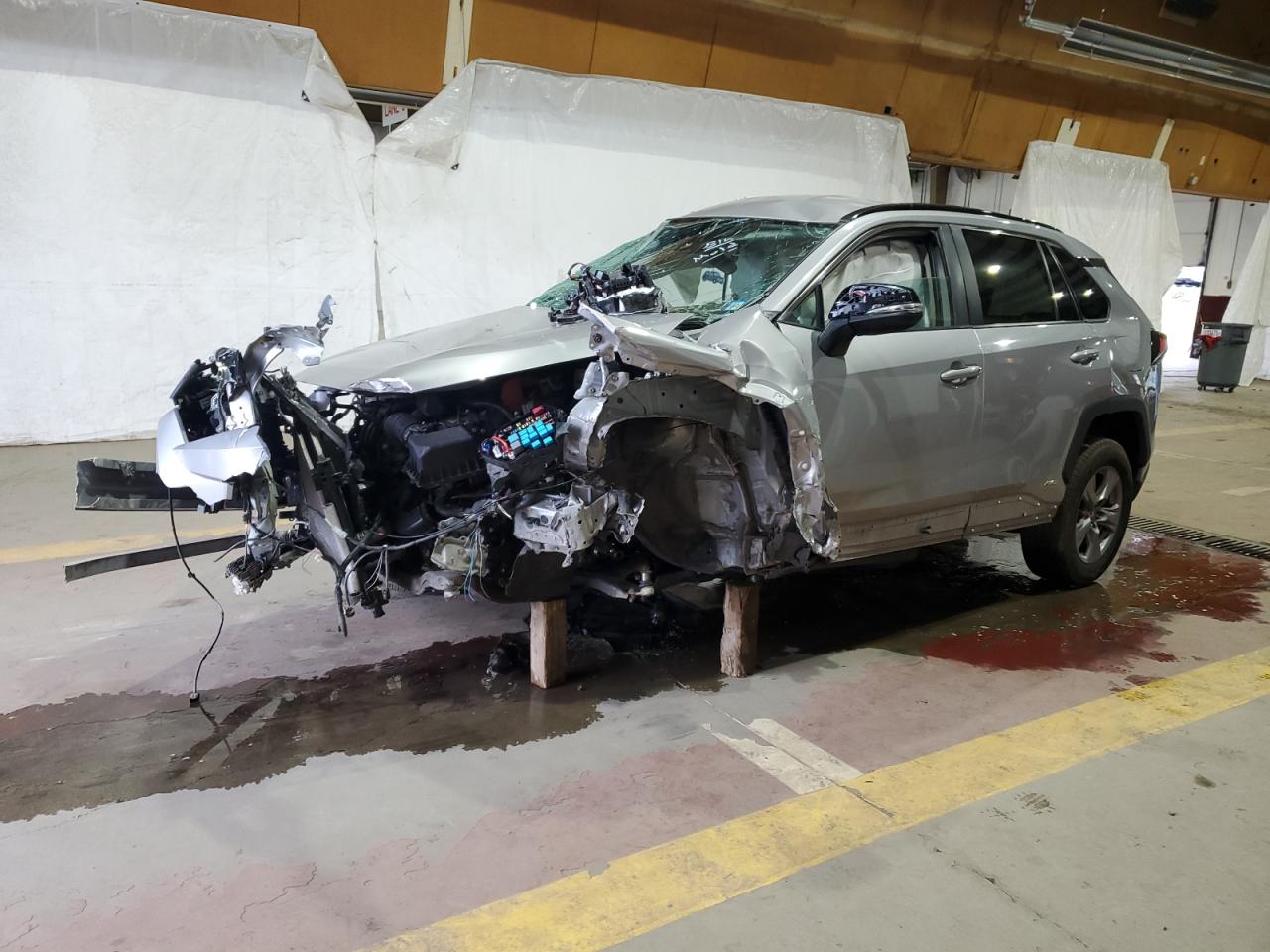  Salvage Toyota RAV4