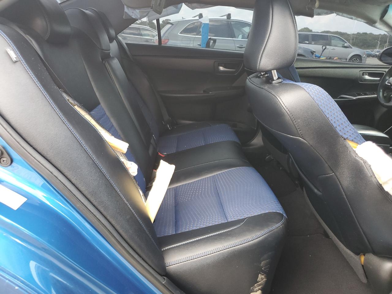 Toyota Camry le 2016