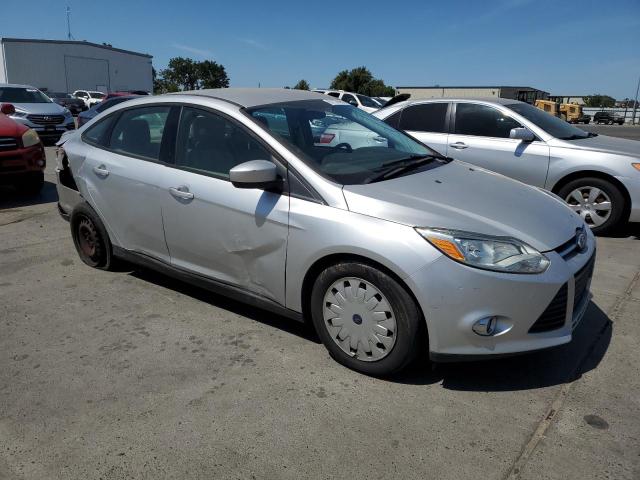 Vin: 1fahp3f29cl321651, lot: 61126985, ford focus se 20124