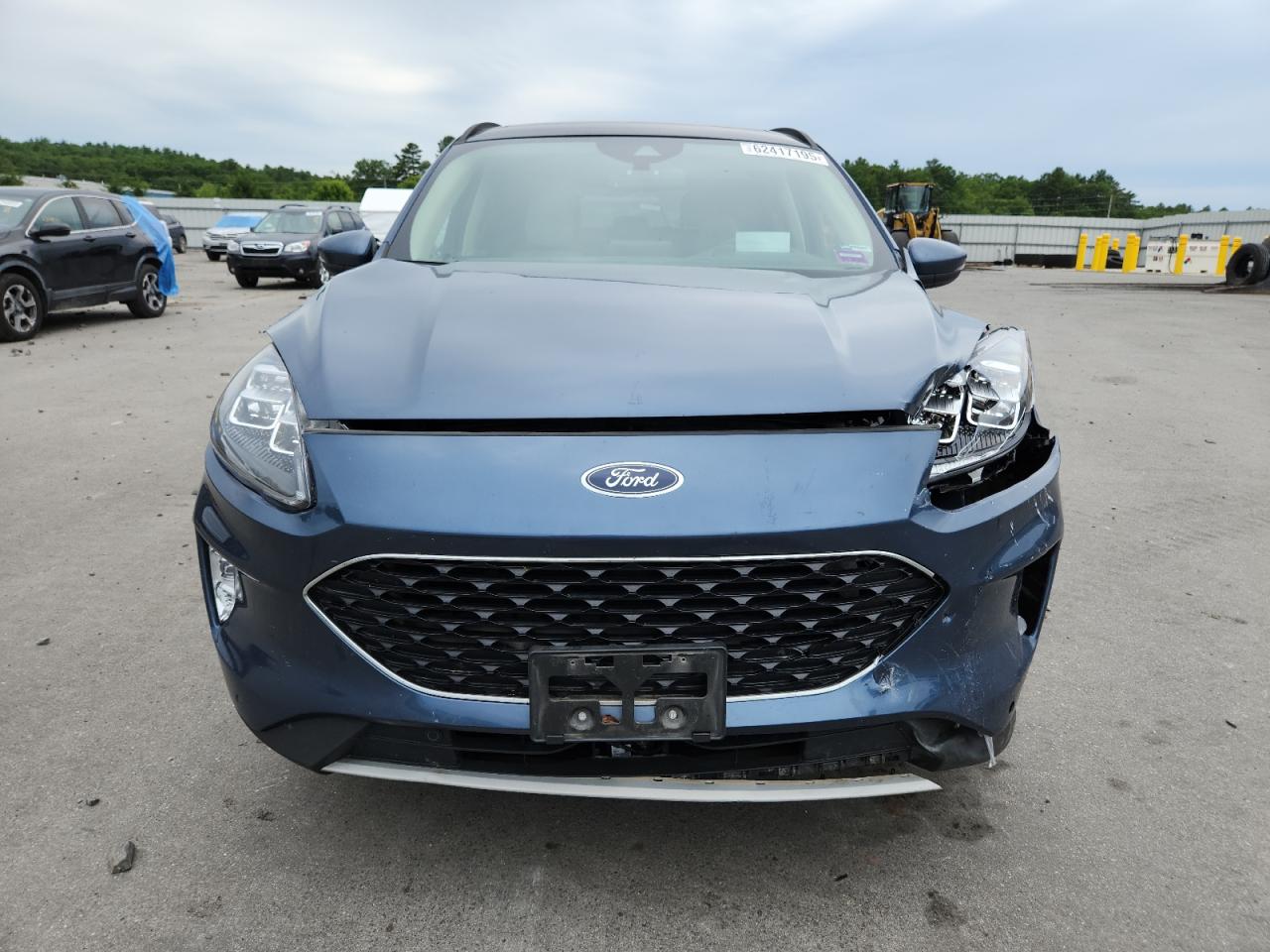 FORD ESCAPE TITANIUM