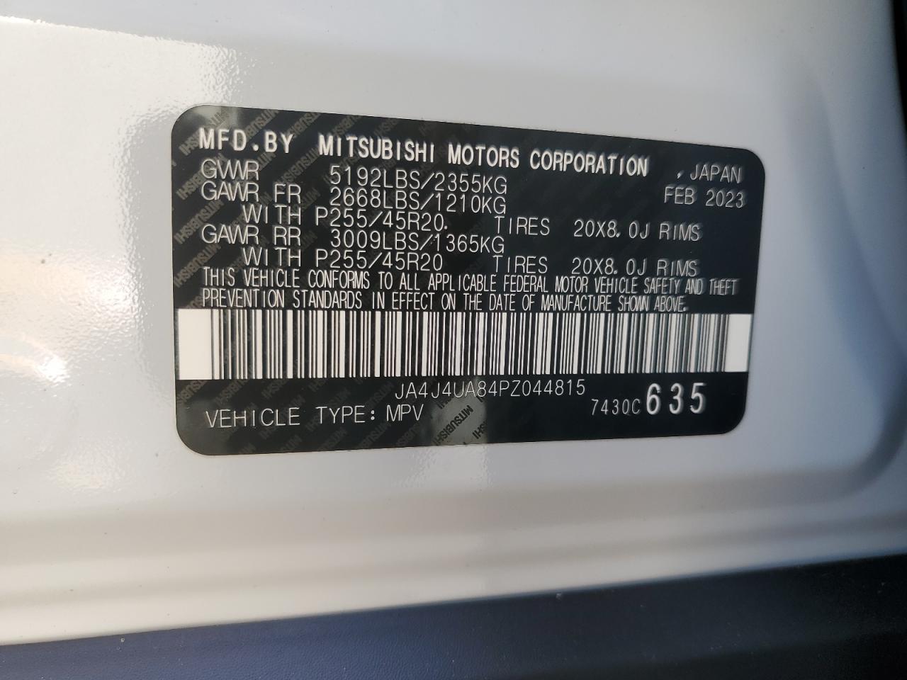 MITSUBISHI OUTLANDER SE