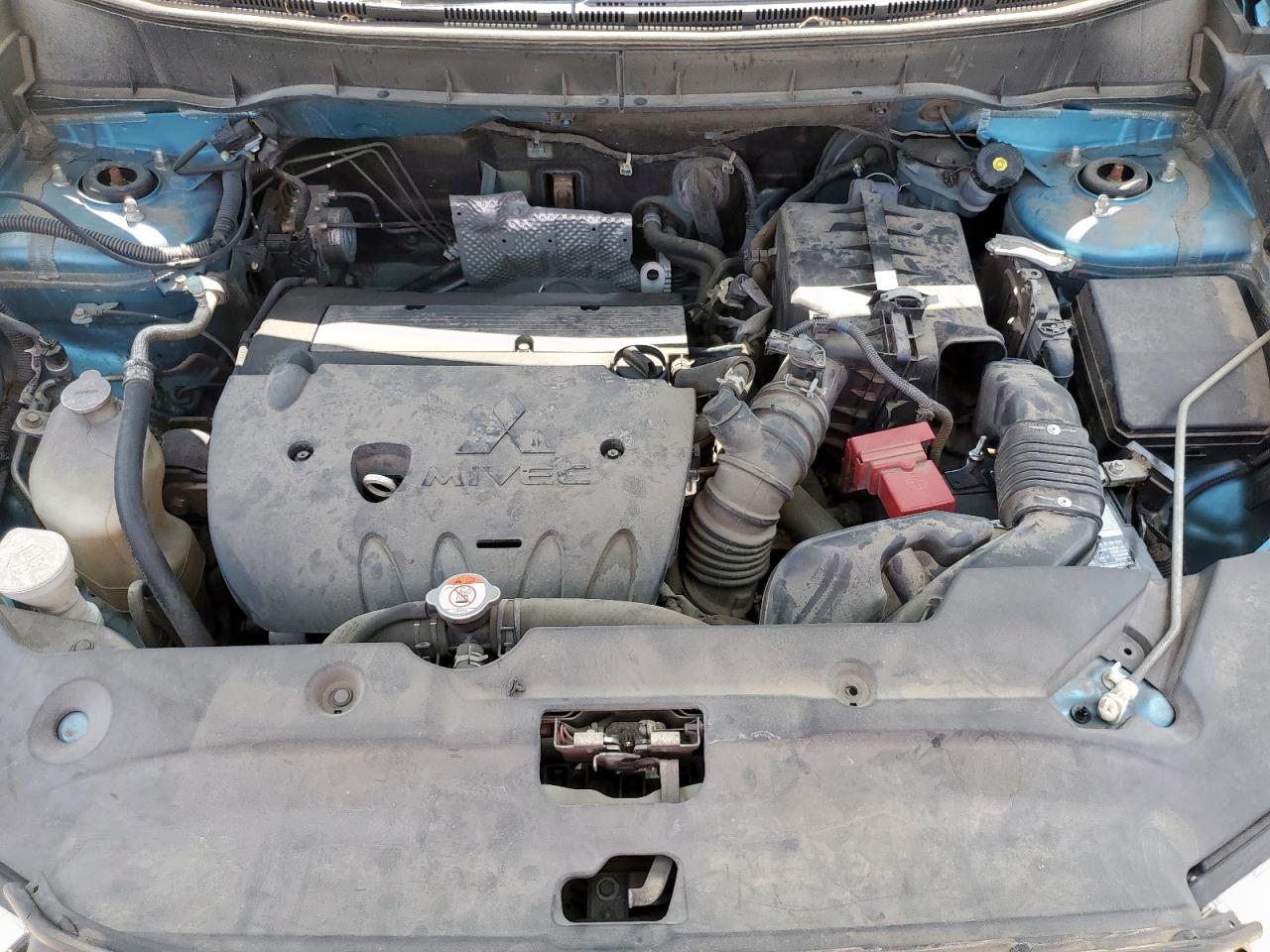 MITSUBISHI OUTLANDER ES