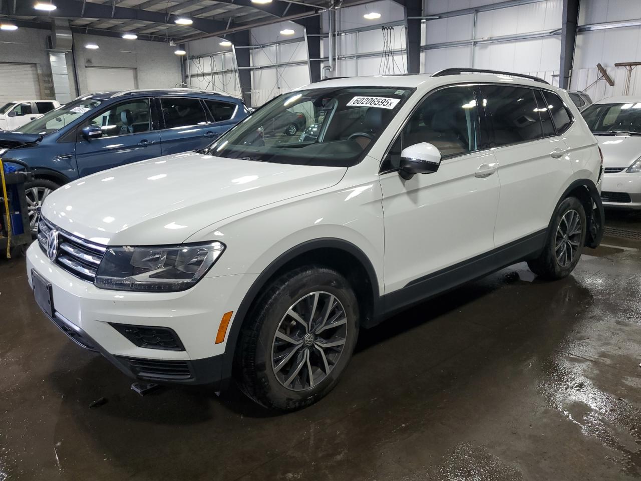 VOLKSWAGEN TIGUAN SE