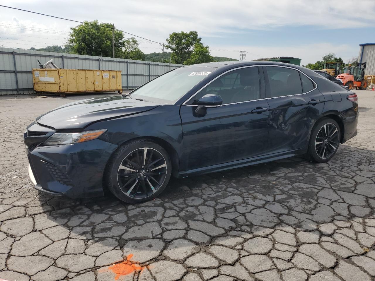 TOYOTA CAMRY XSE