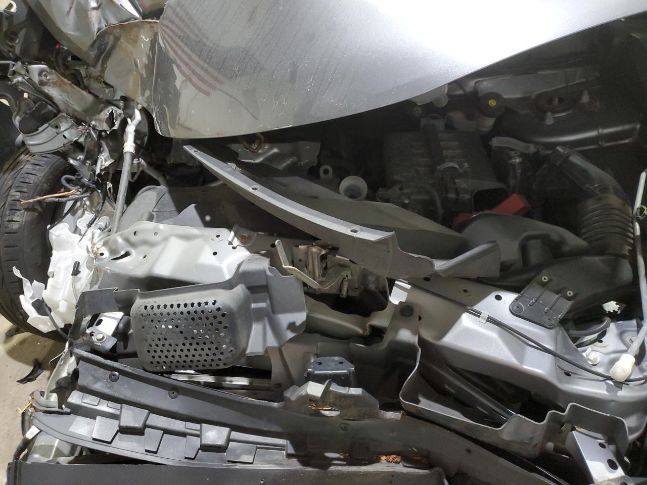 MITSUBISHI OUTLANDER ES