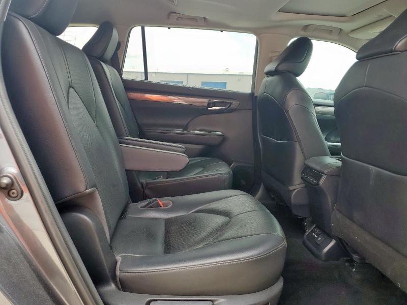 2020 TOYOTA HIGHLANDER - 5TDYZRAH9LS007239