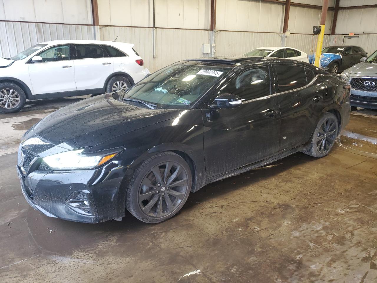 NISSAN MAXIMA SR
