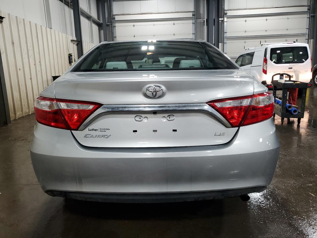 Toyota Camry le 2015