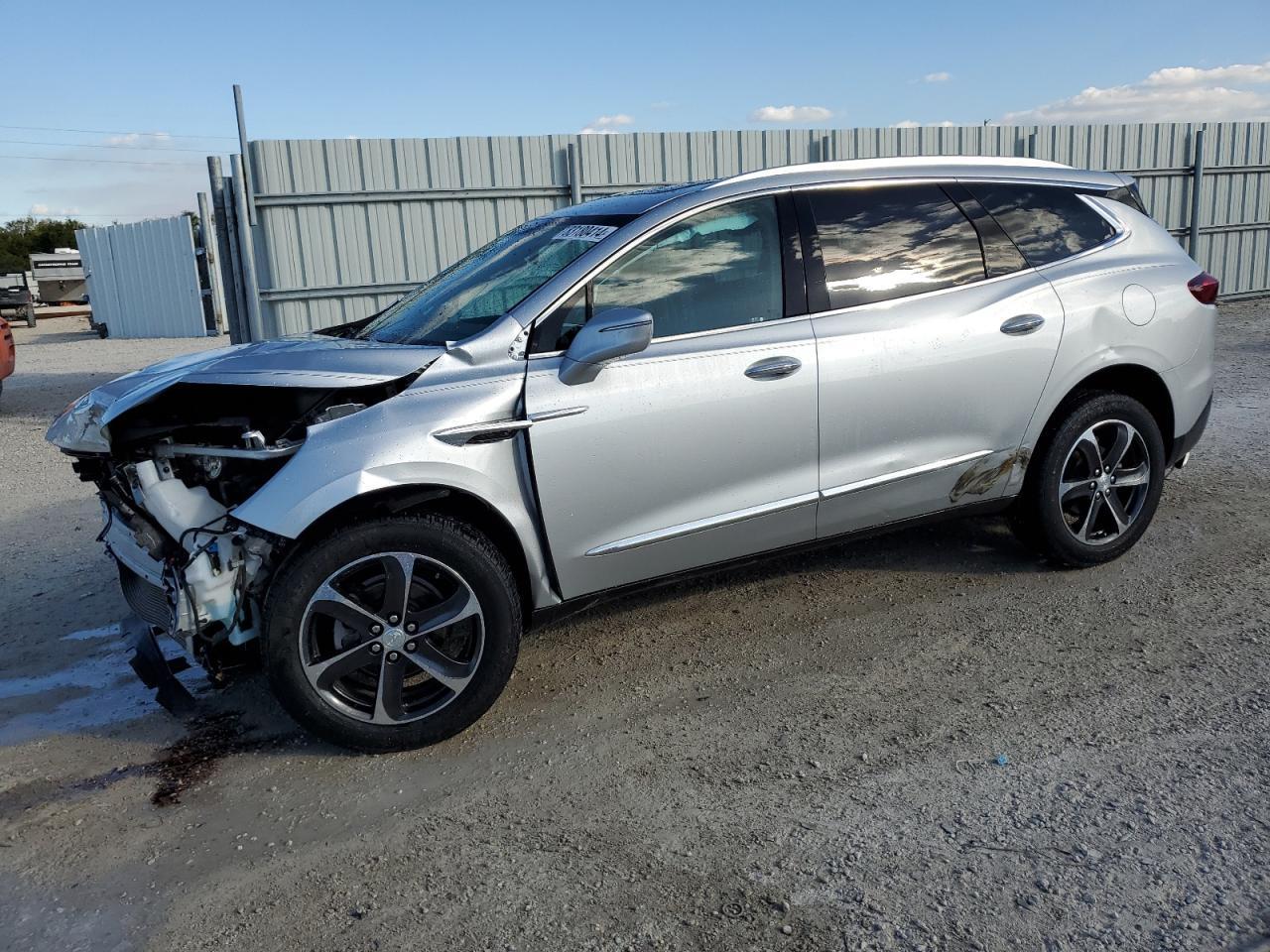 BUICK ENCLAVE ESSENCE