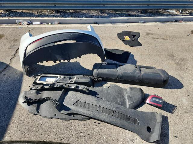 2024 TESLA MODEL Y 7SAYGDED7RF130909