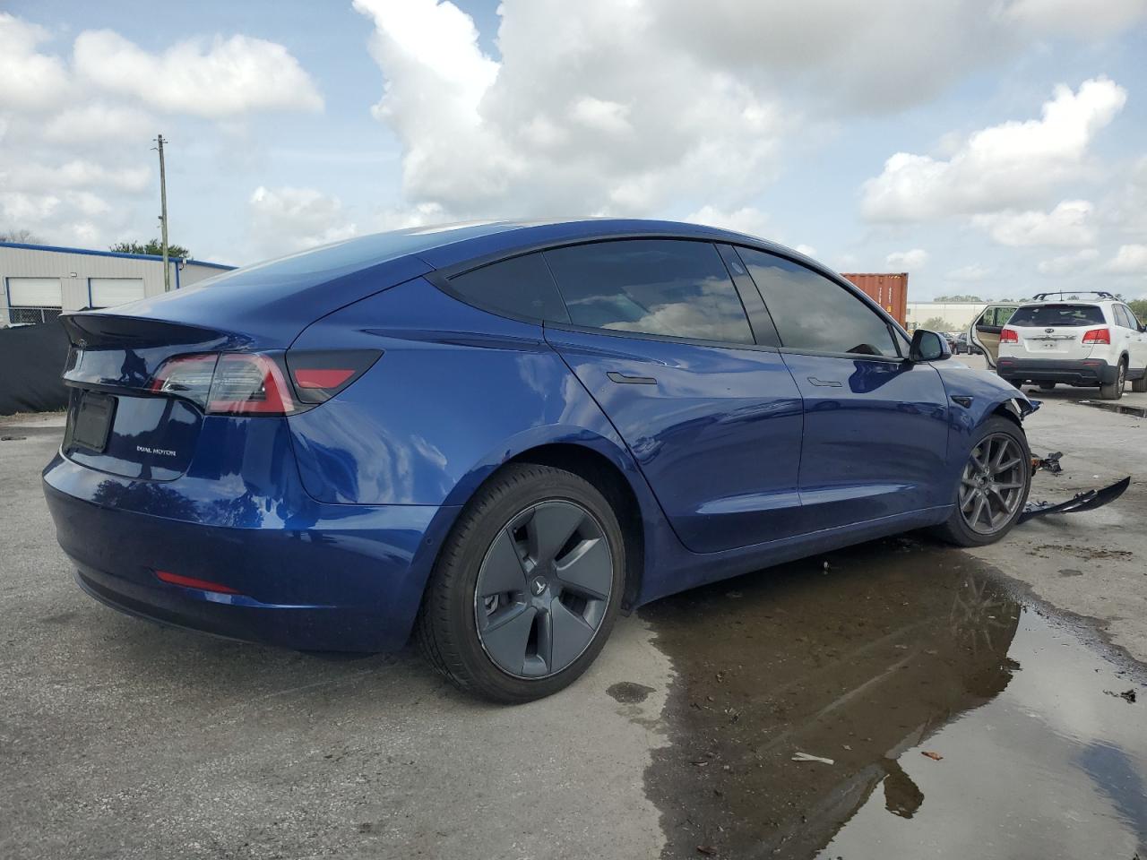 Tesla Model 3 2022