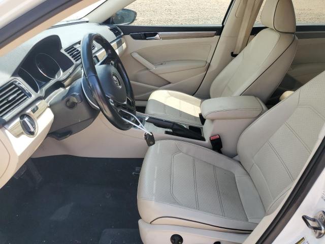 2017 VOLKSWAGEN PASSAT SE 1VWBT7A38HC051755
