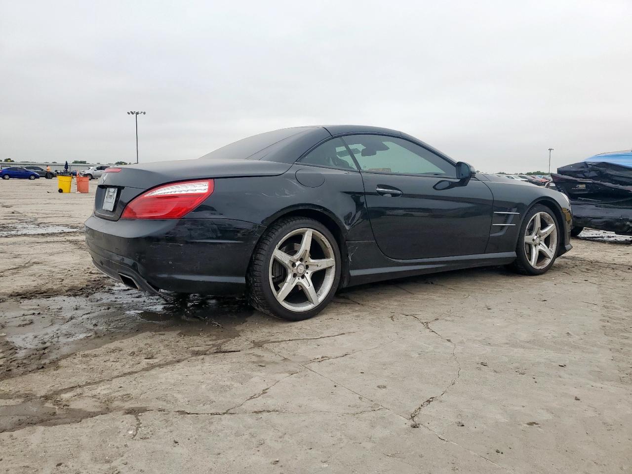 MERCEDES-BENZ SL-CLASS 550