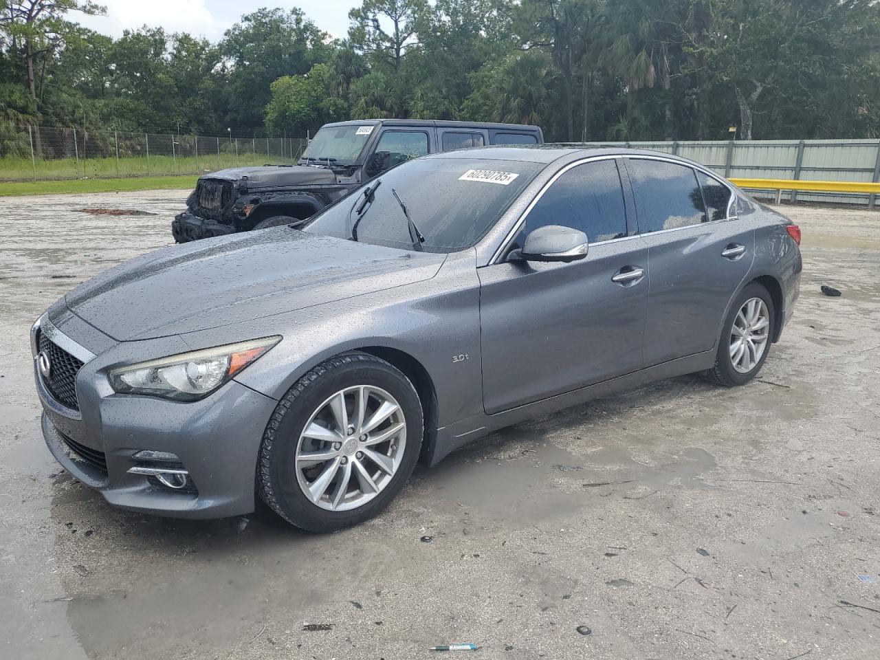 INFINITI Q50 PREMIUM