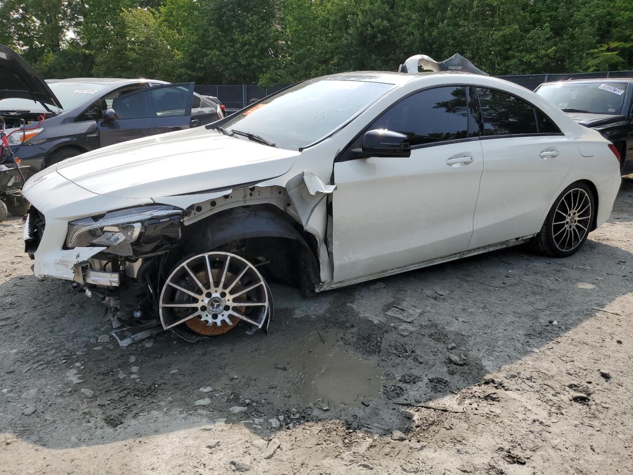 MERCEDES-BENZ CLA-CLASS 250 4MATIC