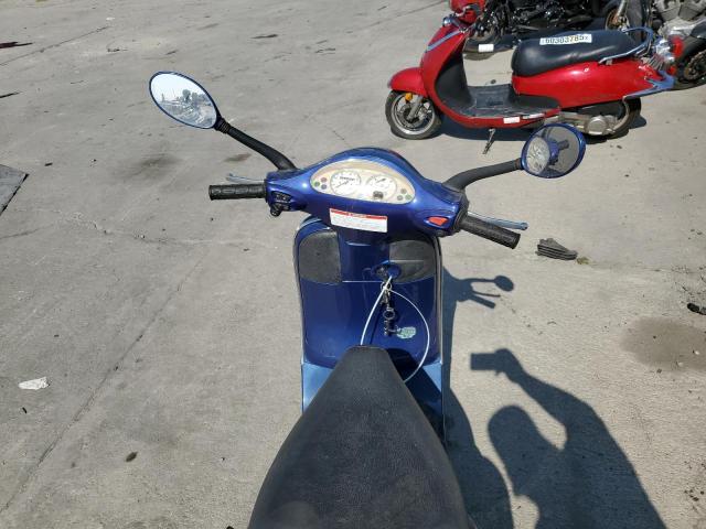 2005 VESPA C161C ZAPC16C1955009399