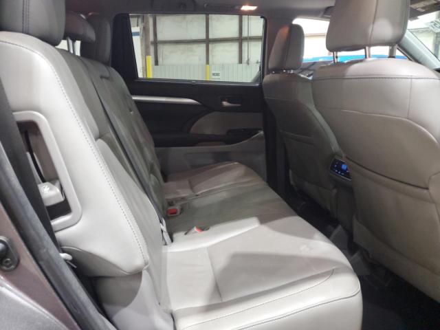 5tdjzrfh8js556874 - 2018 Toyota highlander se - #60459645