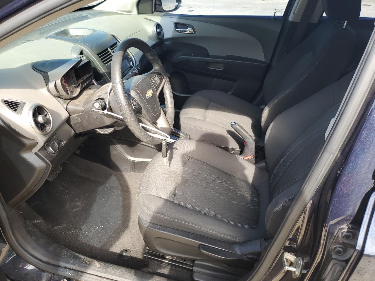 Chevrolet Sonic lt 2015