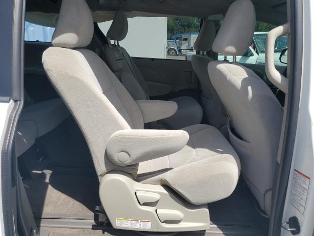 2015 TOYOTA SIENNA LE 5TDKK3DC1FS660904