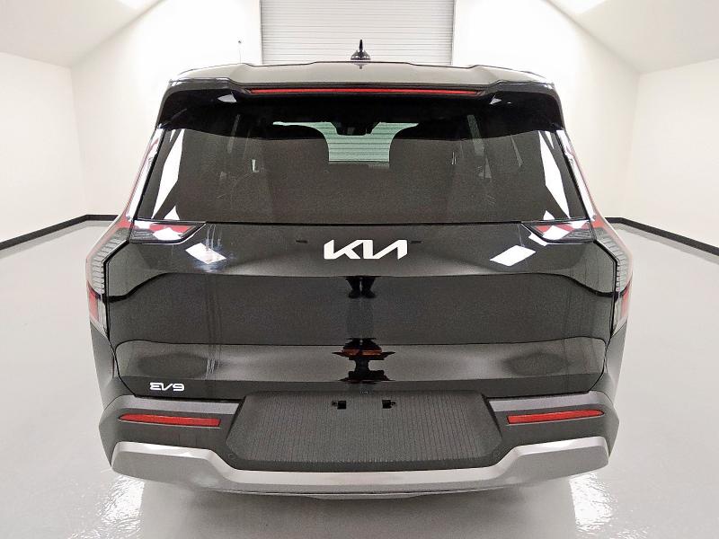 2024 KIA EV9 LIGHT KNDAB5S17R6042015