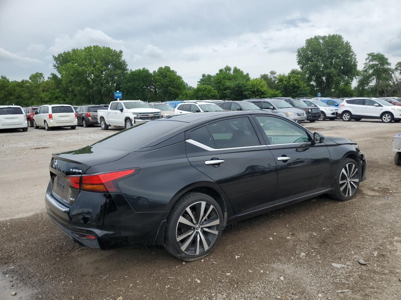 NISSAN ALTIMA PLATINUM