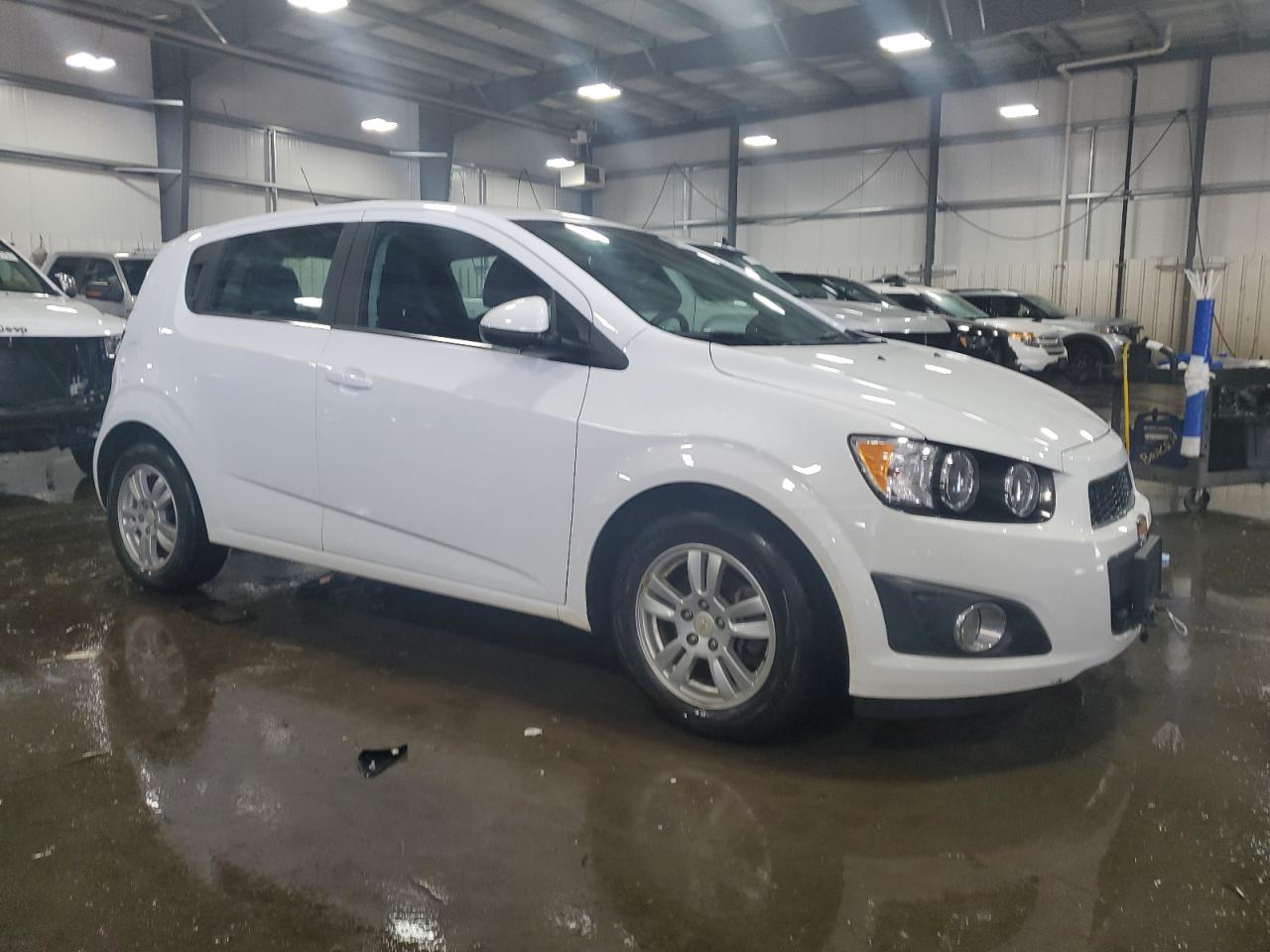 Chevrolet Sonic lt 2013