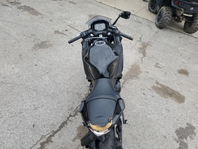 2025 KAWASAKI EX650 R ML5EXER1XSDAE3923