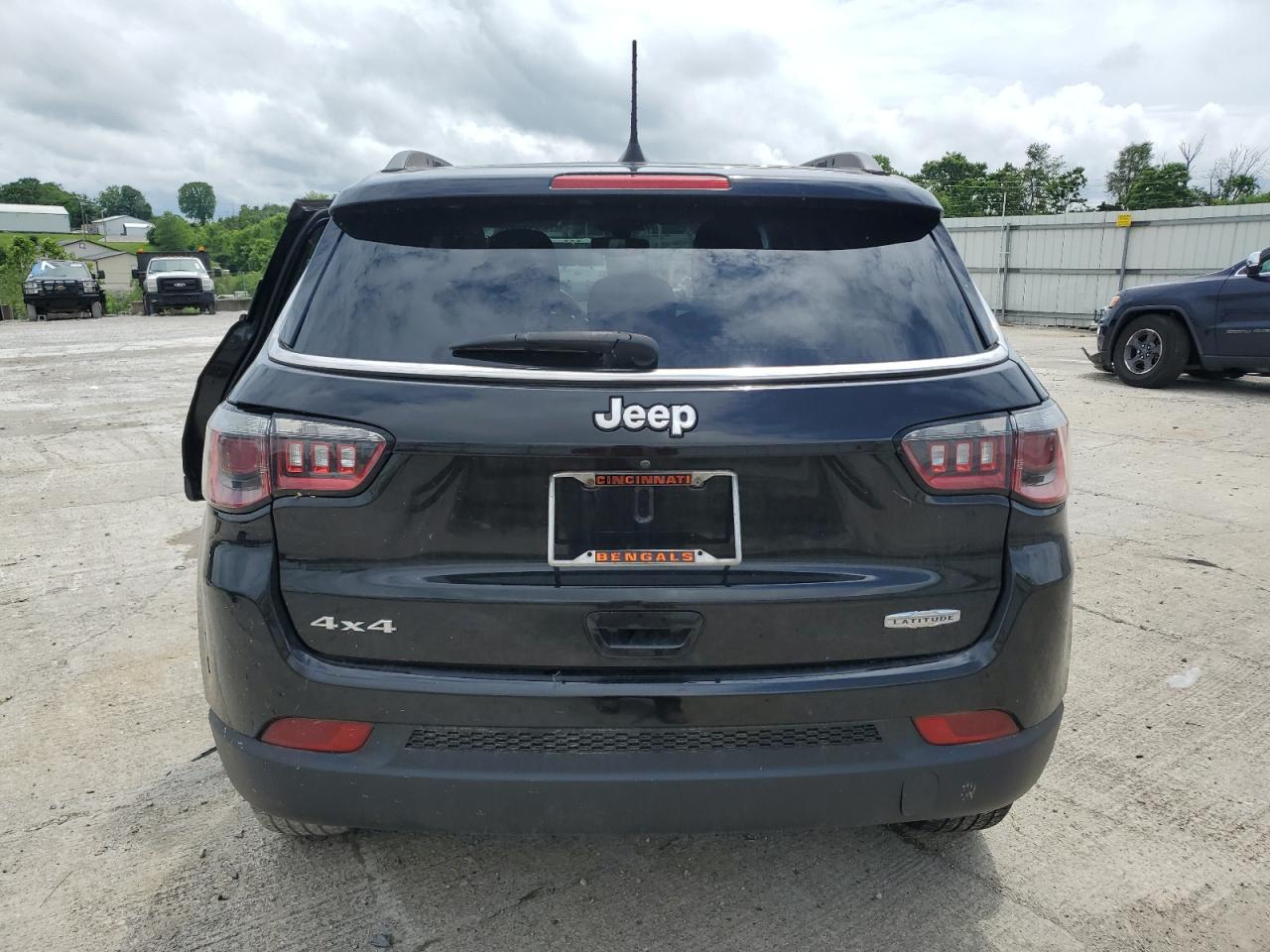 JEEP COMPASS LATITUDE