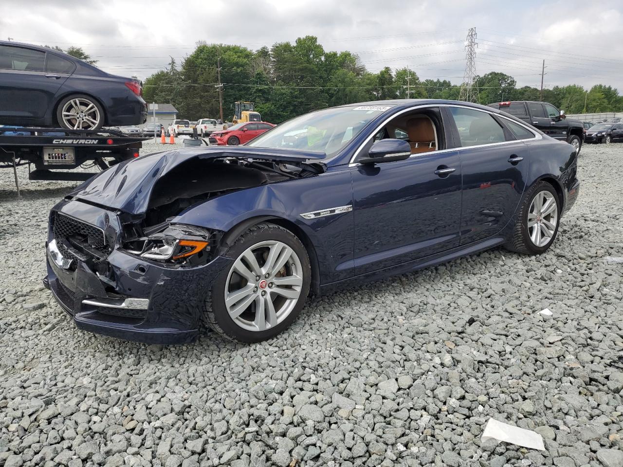 JAGUAR XJ