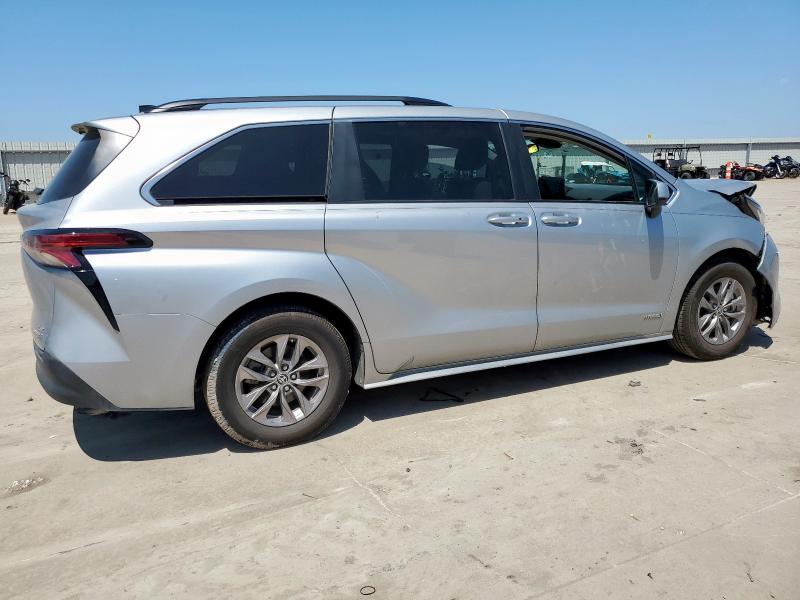 2021 TOYOTA SIENNA LE 5TDKRKEC2MS019245