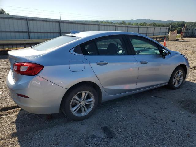 Vin: 1g1be5sm2h7121941, lot: 61484545, chevrolet cruze lt 20173