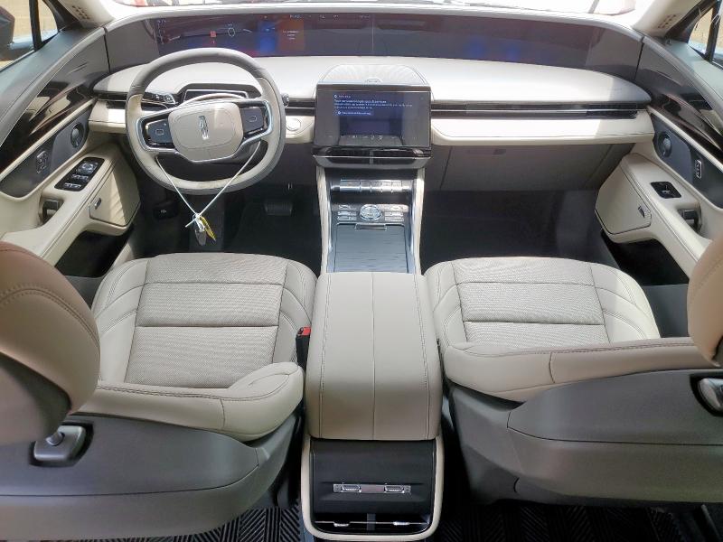 2025 LINCOLN NAUTILUS P 5LMPJ8J40SJ902424