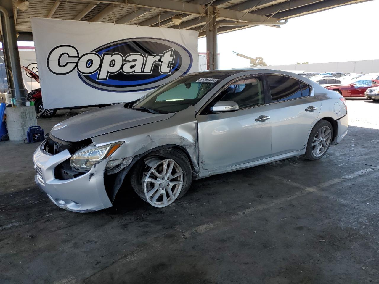 NISSAN MAXIMA S