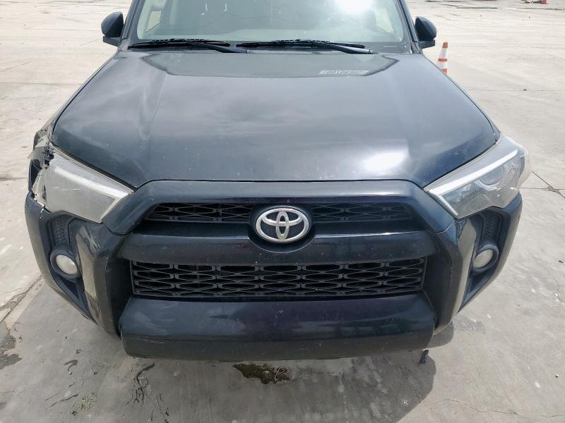 2019 TOYOTA 4RUNNER SR JTEZU5JR6K5207354