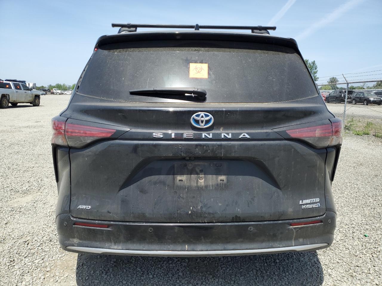 TOYOTA SIENNA LIMITED