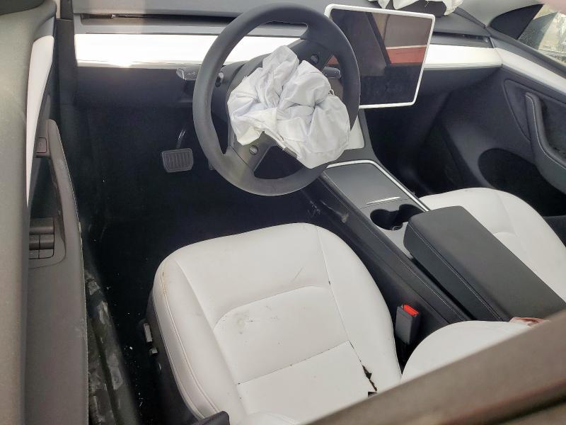 2024 TESLA MODEL Y 7SAYGDED6RA333920