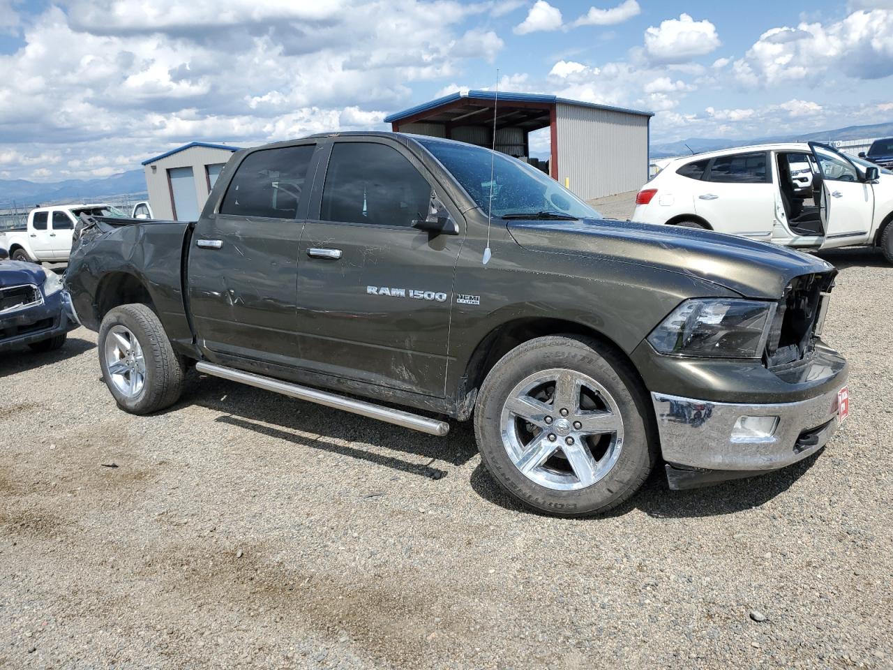 DODGE RAM 1500 SLT