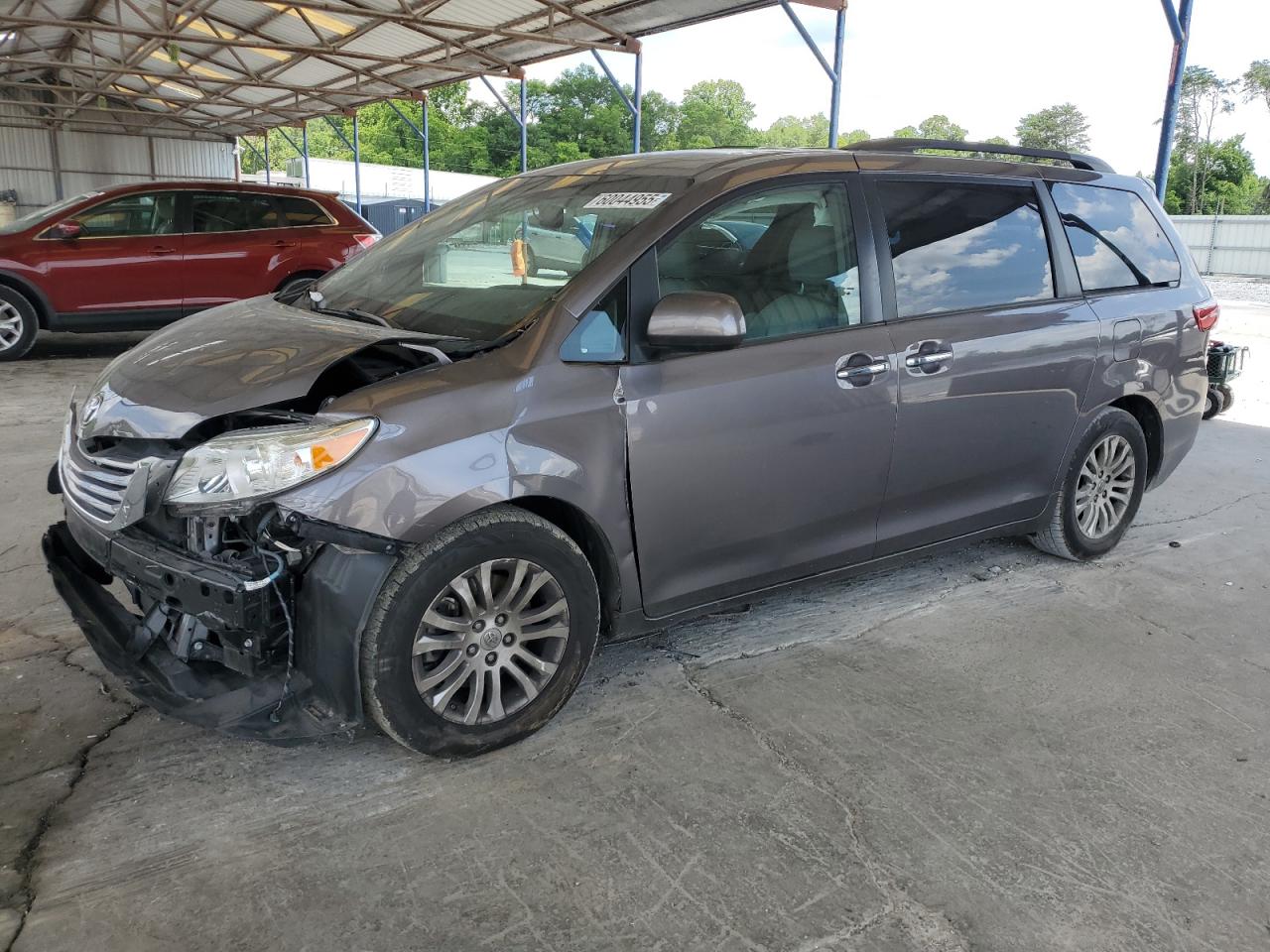 TOYOTA SIENNA XLE