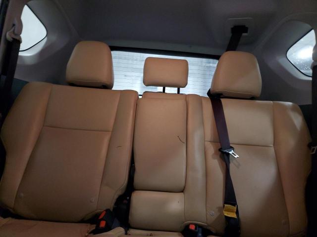 2017 TOYOTA RAV4 XLE JTMWFREV4HD102388