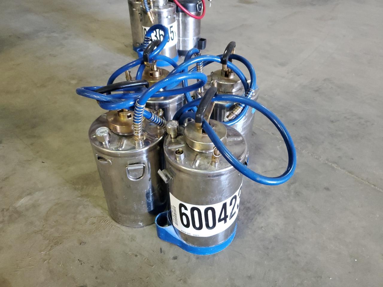 Lot #3182056105 2023 SPY PEST PUMP