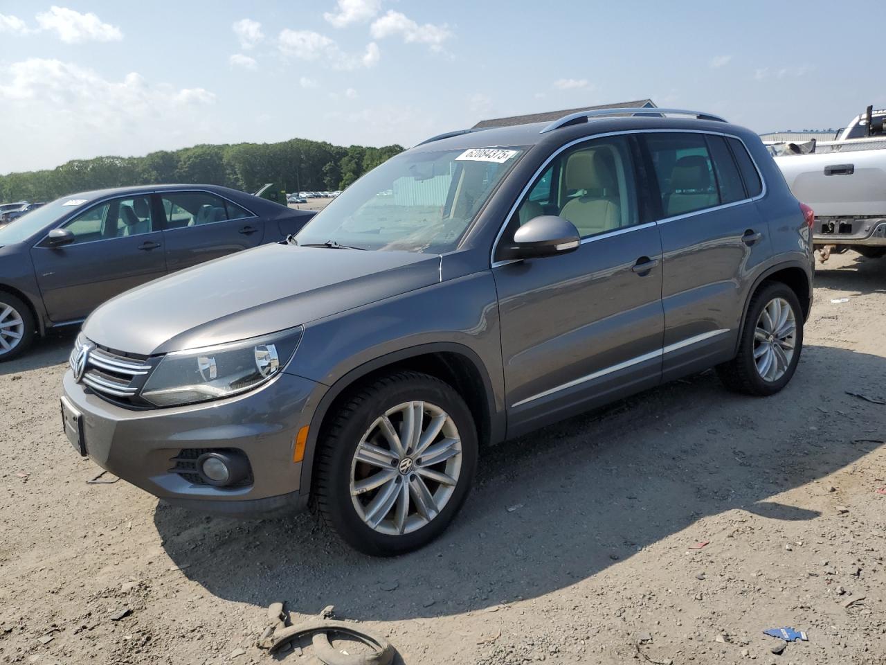 VOLKSWAGEN TIGUAN S