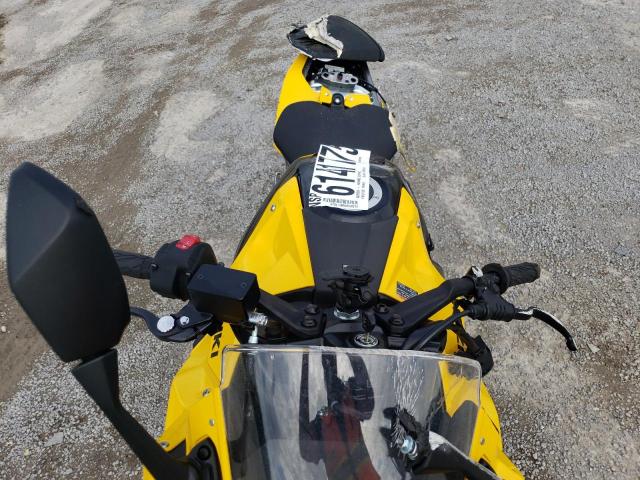 2024 SUZUKI GSX800 F JS1EM13BXR7101154