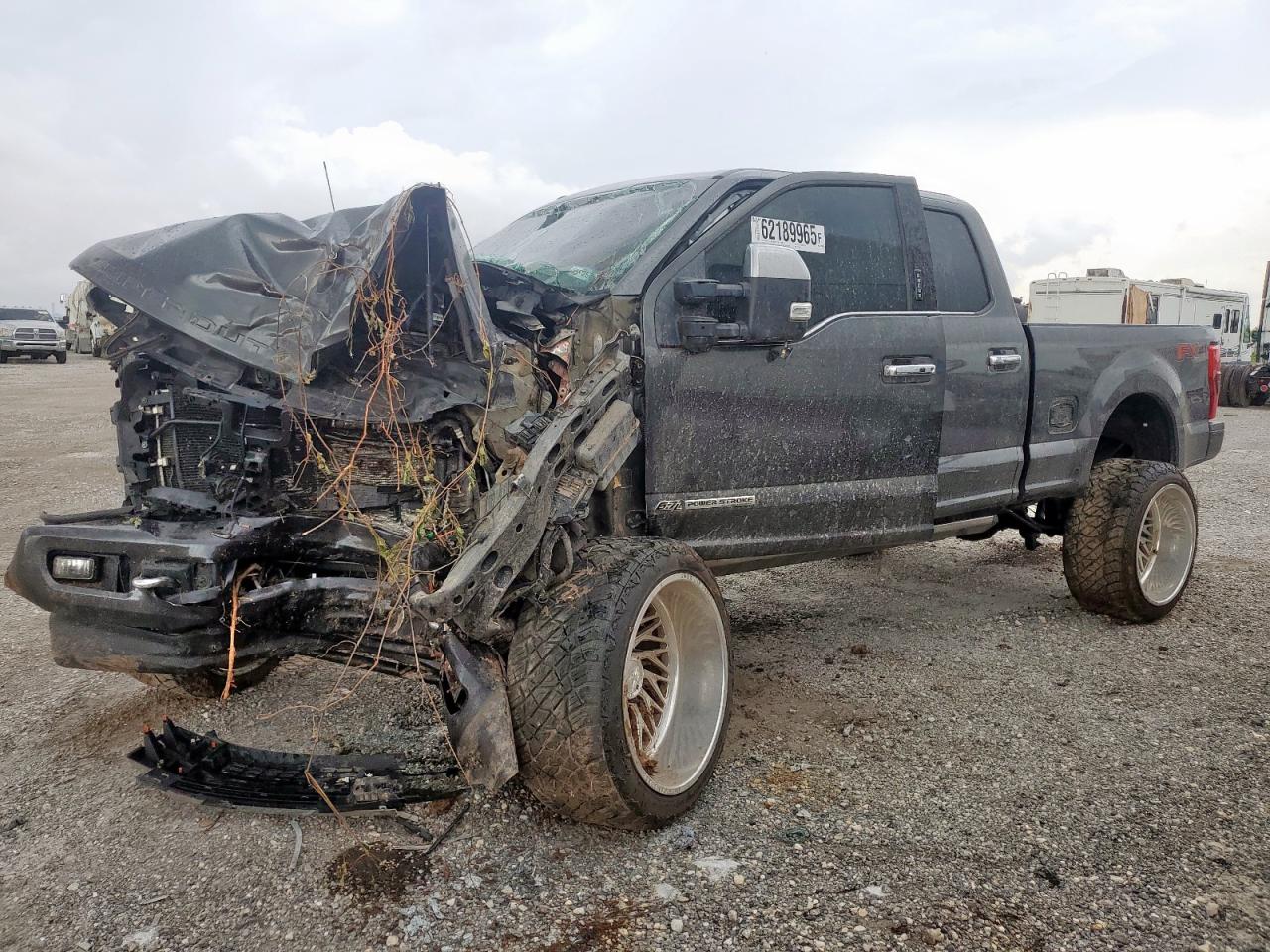 FORD F-250 SUPER DUTY